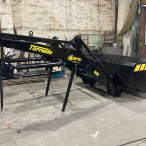 Погрузчик фронтальный КУН Tornado BLACK 1800