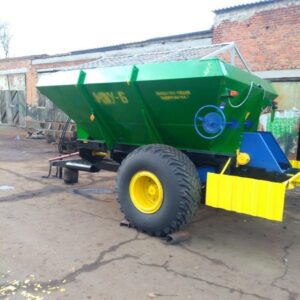 Розкидач добрив МВУ-6