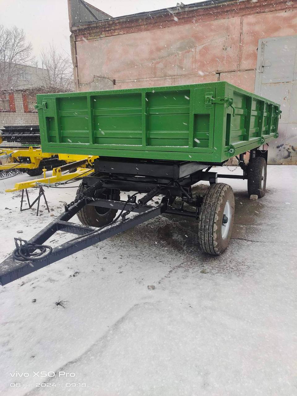 Тракорний причіп 2ПТС-4